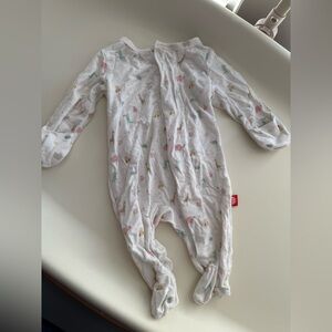 Magnetic Me White Footie with Animal Print Premie